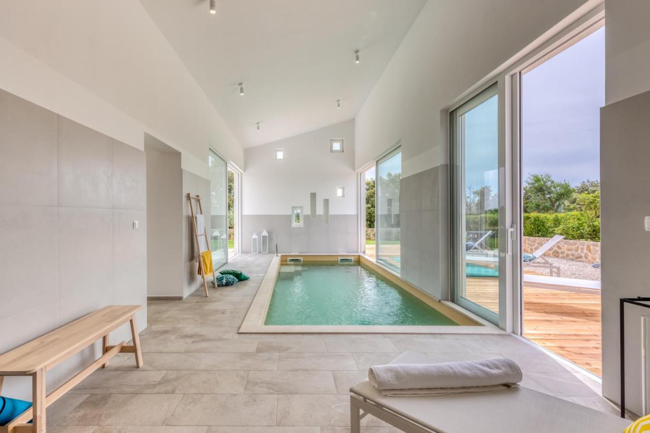 Villa Vela Muline - 8 Plus 2 Guests - Heated Pool Ugljan Ngoại thất bức ảnh